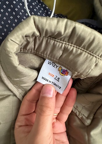 Diğer Bej Düğmeli Erkek Çocuk Kapitone Ceket
