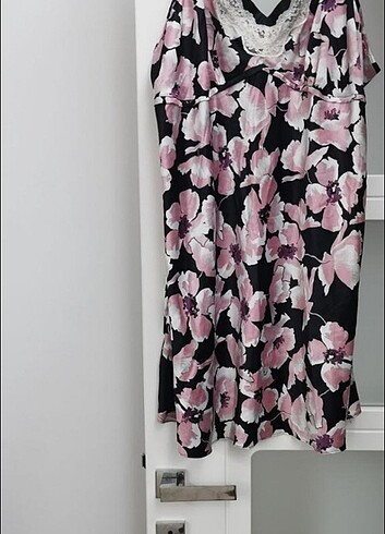 Marks&spencer saten kısa gecelik 50beden