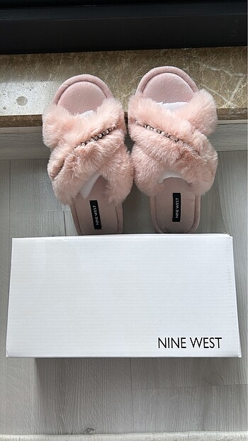 37 Beden pembe Renk Nine West Ev Terliği