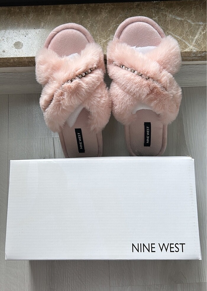 Nine West Ev Terliği - Görsel 4