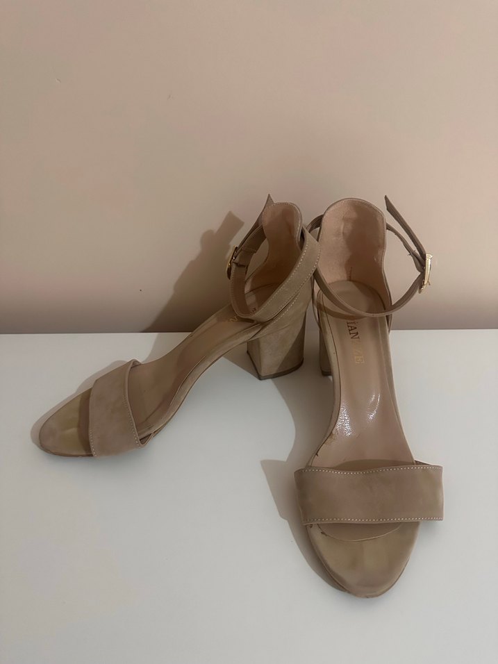 Bej Süet Stiletto Topuklu Kadın Ayakkabı - Görsel 3