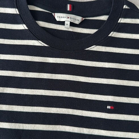 m Beden Tommy hilfiger tshirt