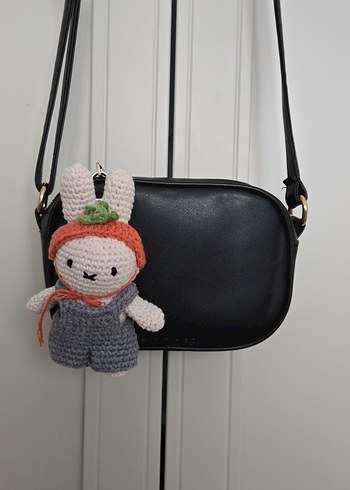 Beden El Örgüsü Miffy Peluş Charm