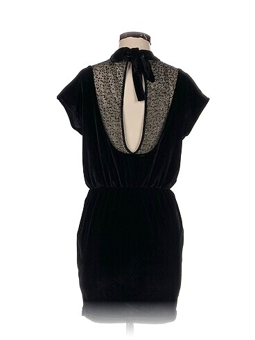 40 Beden Vintage Love Kısa Elbise %70 İndirimli.