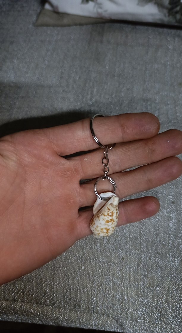 Zincir Detaylı Bej Kadın Anahtarlık - Görsel 3