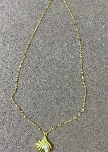 Minimalist Uzun Zincirli Altın kolye deniz kabuklu