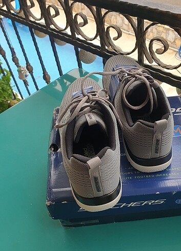 43 Beden gri Renk Skechers etiketli orjinal