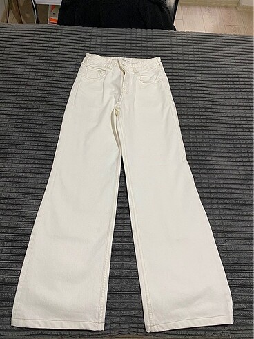 Mango Jeans