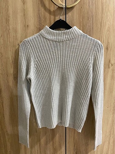 H&M Kazak