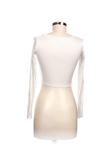 xs Beden Pull and Bear T-shirt %70 İndirimli.