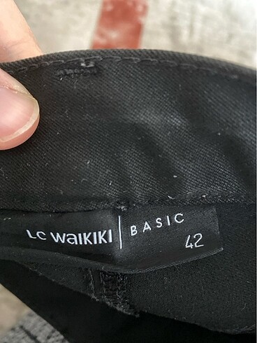 42 Beden LC WAIKIKI BASIC 42 beden Kadın Dar paça pantolon