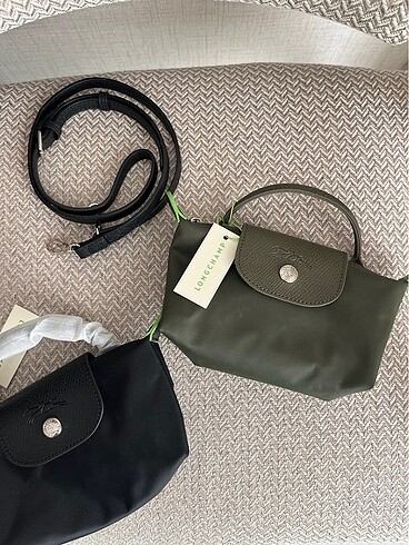 Longchamp xs pouch green black