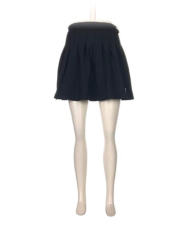 Bershka Mini Etek %70 İndirimli.