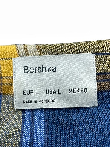 l Beden çeşitli Renk Bershka Kısa Elbise %70 İndirimli.