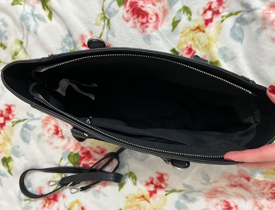 Stradivarius Siyah Omuz Çantası - Görsel 3