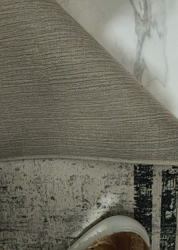 Gri Beyaz Modern Desensiz Halı deri taban - Görsel 3