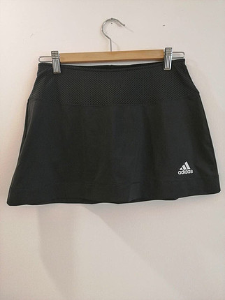 Tenis eteği 