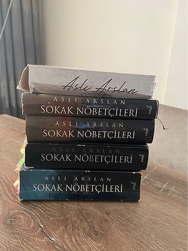 Sokak nöbetçileri kitap