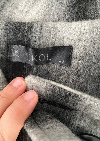 Ekol Düğmeli Gri Midi Yün Kaban