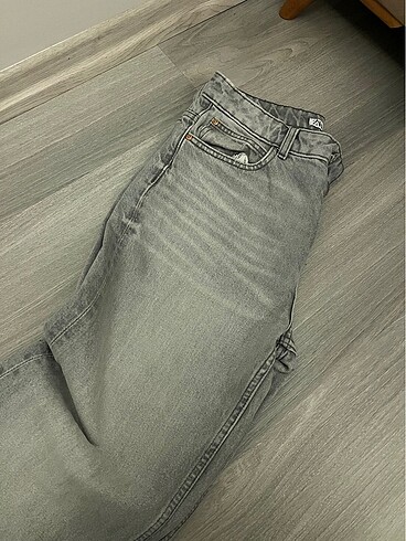 Zara Zara gri jean