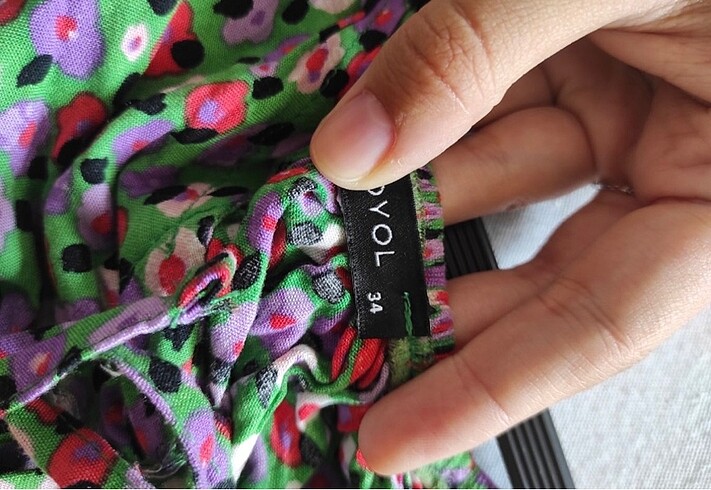 Trendyol çiçekli bluz - Görsel 3