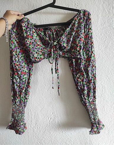 Trendyol çiçekli bluz - Görsel 2