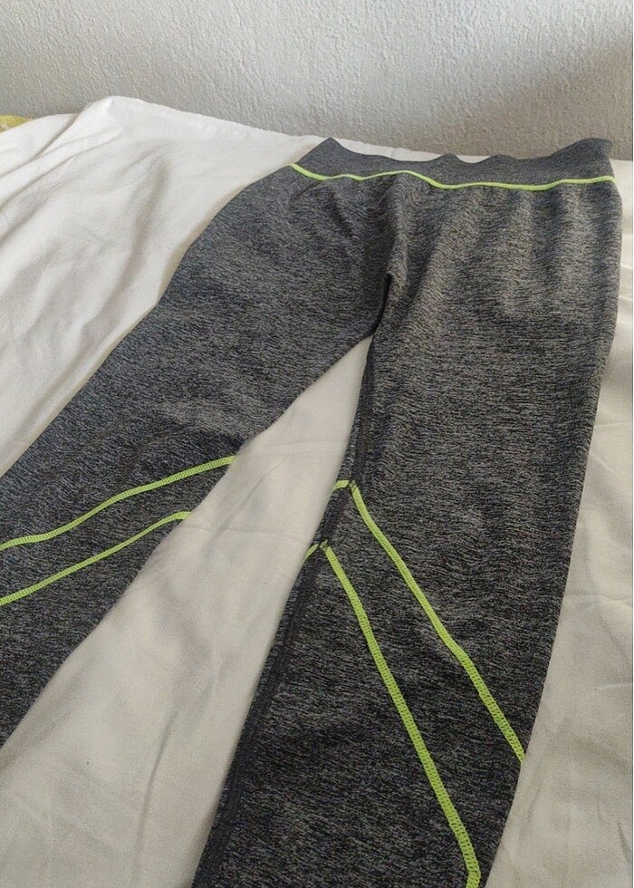 Toparlayıcı kadın taytı - Görsel 3