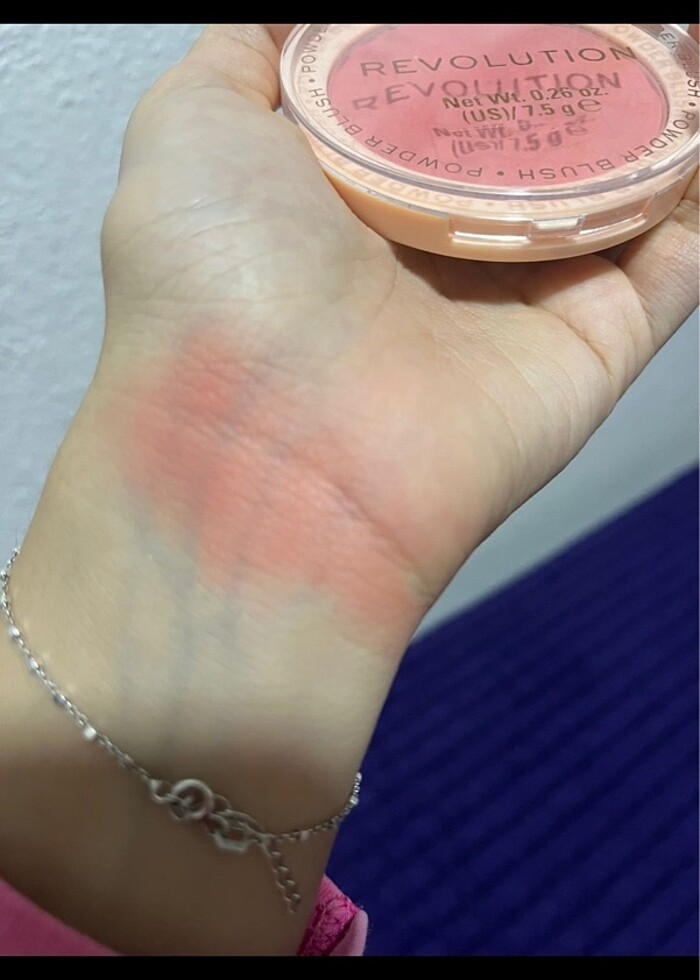 Revolution kadın şeftali tonlu allık - Görsel 4