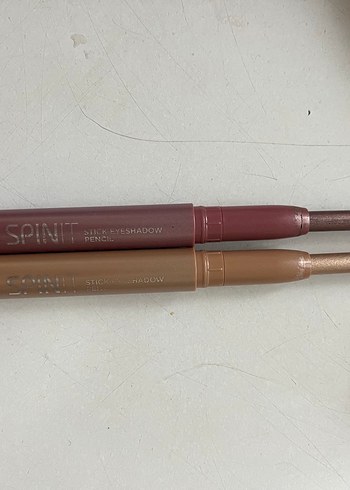 Beaulis ışıltılı Kalem göz farları - Görsel 2