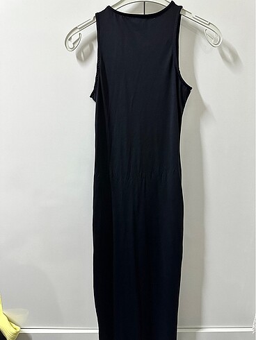 LTB Vücuda oturan halter yaka midi elbise