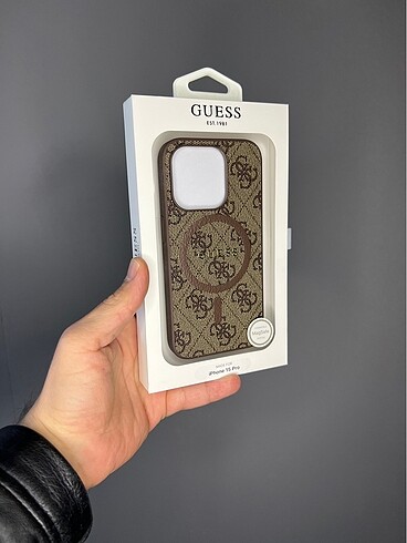 İPhone 15 pro orjinal lisanslı GUESS kılıf