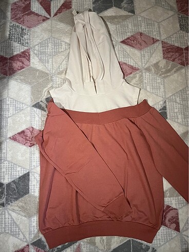 Diğer Omuz detaylı ince sweat