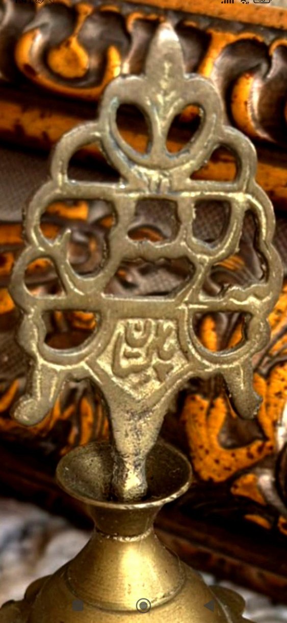 Parlak Altın Renkli Figürin - Görsel 2