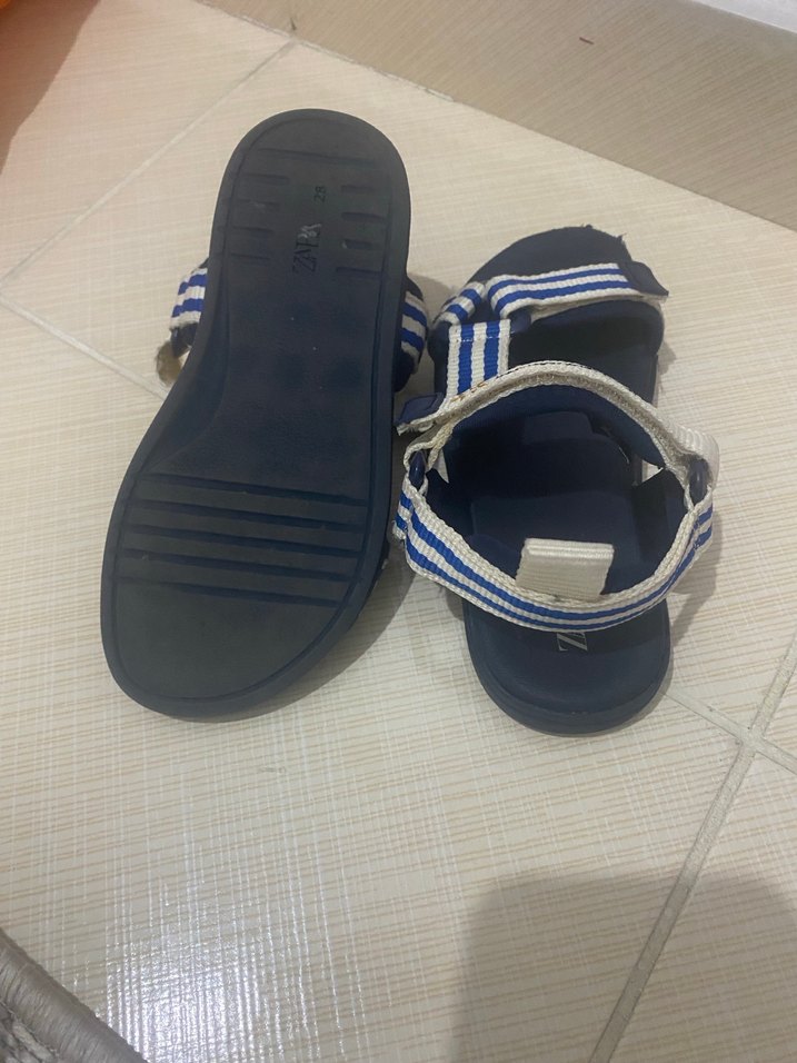 Erkek Çocuk Mavi Cırt Cırtlı Rahat Terlik - Görsel 4