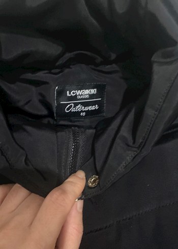 Siyah Fermuarlı Kadın Kışlık Mont - Görsel 3