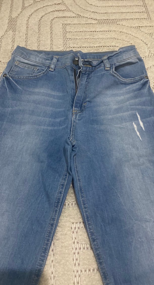 Gri Mavi Midi Boy Yırtık Detaylı Jean - Görsel 2