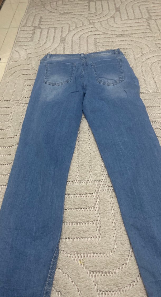 Gri Mavi Midi Boy Yırtık Detaylı Jean - Görsel 4