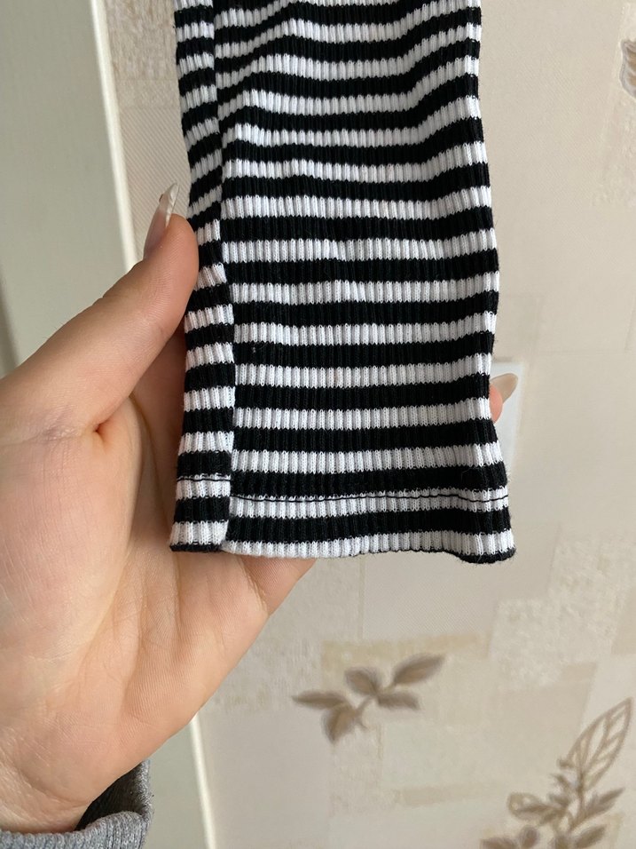 Uzun Kollu Çizgili Kadın Crop Top - Görsel 3