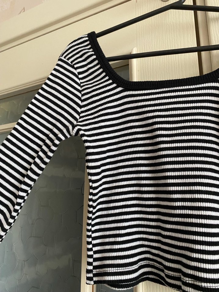 Uzun Kollu Çizgili Kadın Crop Top - Görsel 2