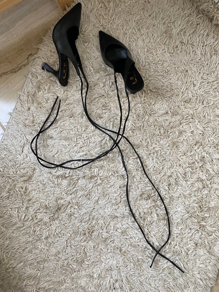 Siyah Yılan Desenli Bağcıklı Stiletto Topuklu Ayakkabı - Görsel 4