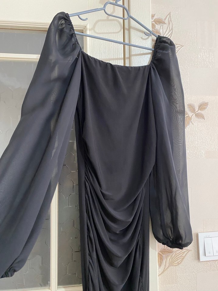 Uzun Kollu Siyah Drapeli Gotik Elbise - Görsel 3