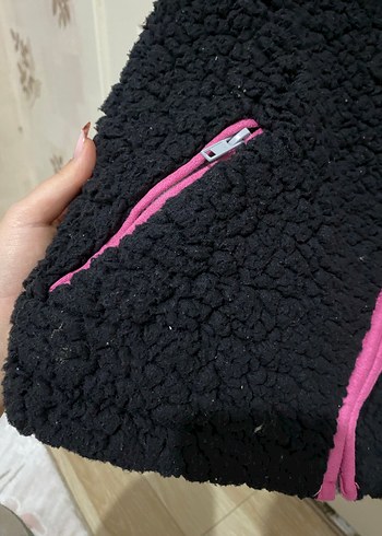 Kadın Siyah-Pembe Fermuarlı Yumuşak Yelek - Görsel 4