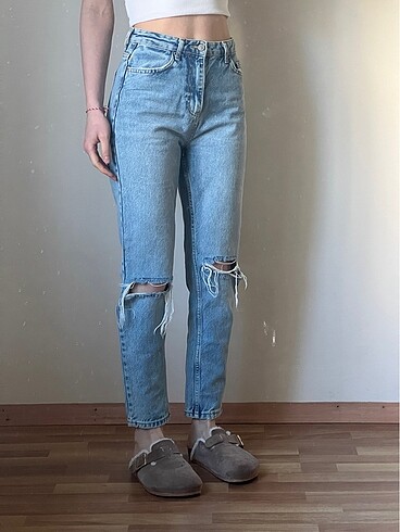 34 Beden Yırtık Jeans