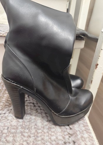 Kadın Siyah Deri Dizüstü Topuklu Çizme - Görsel 3