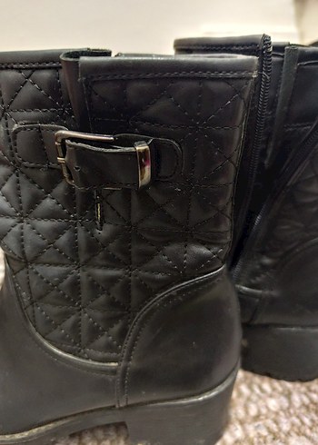 siyah bot Polaris - Görsel 4