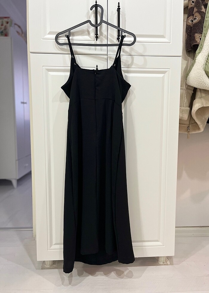 Siyah askılı elbise - Görsel 2