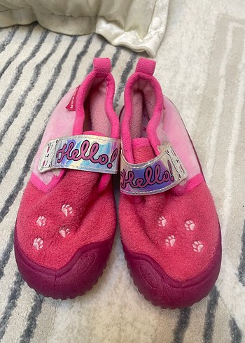 Diğer Kız Çocuk Pembe Polar Kaydırmaz Terlik