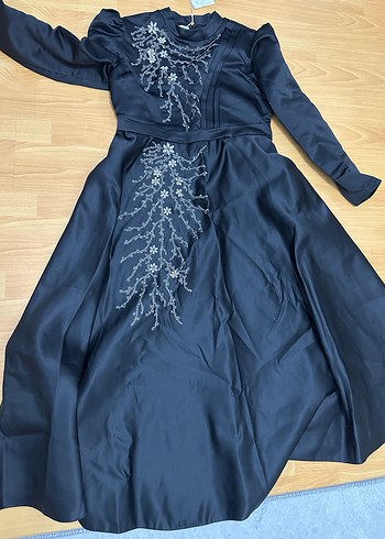 Diğer Uzun Siyah Nakışlı Gotik Abiye Elbise