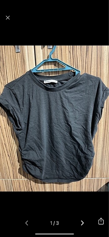 BERSHKA Crop