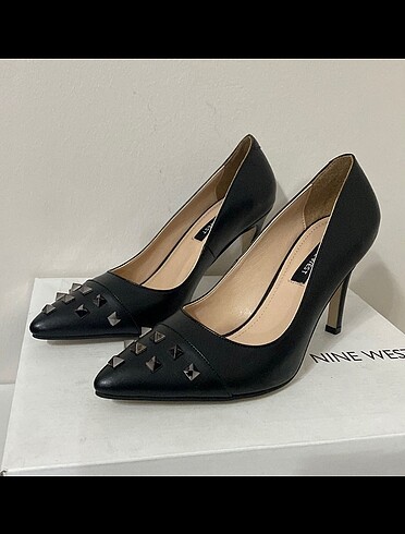 37 Beden Nine west stiletto